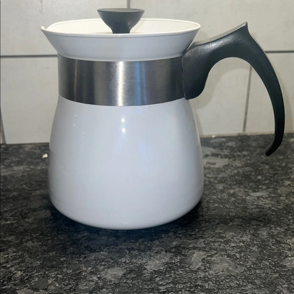 RARE SHAPE Corningware Coordinates TP-6 cup tea pot.  Excellent condition